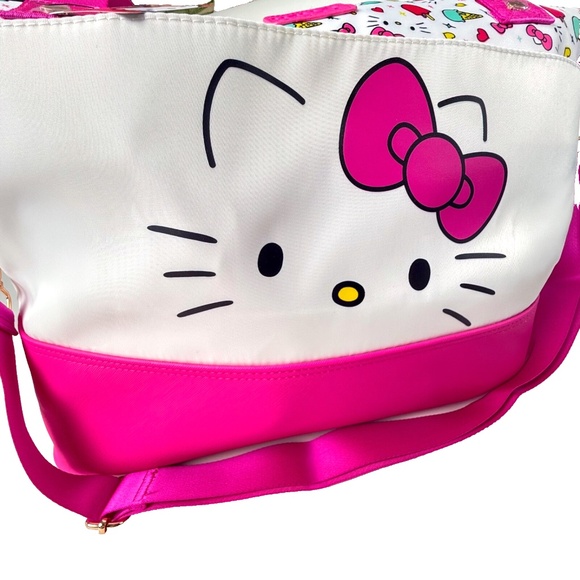NWT Sanrio Hello Kitty Ice Cream Travel Bag Carry-On / Beach Tote🍦🎀🧳 - Picture 3 of 16